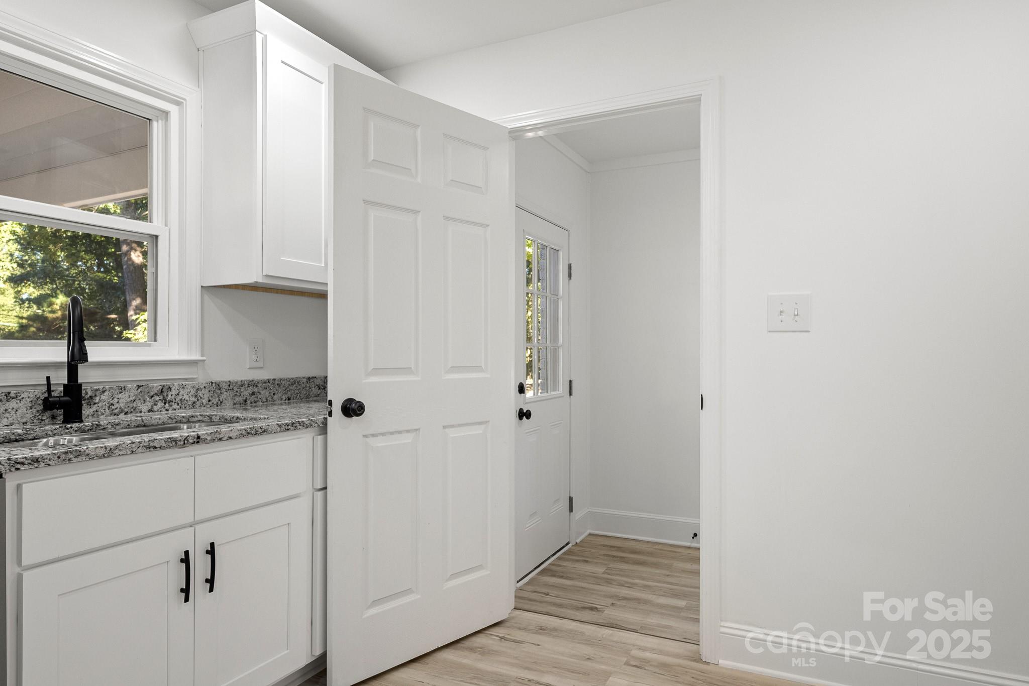 4416 Tillman Road Charlotte, NC 28208 - Photo 16 of 40 Gallery Image 16