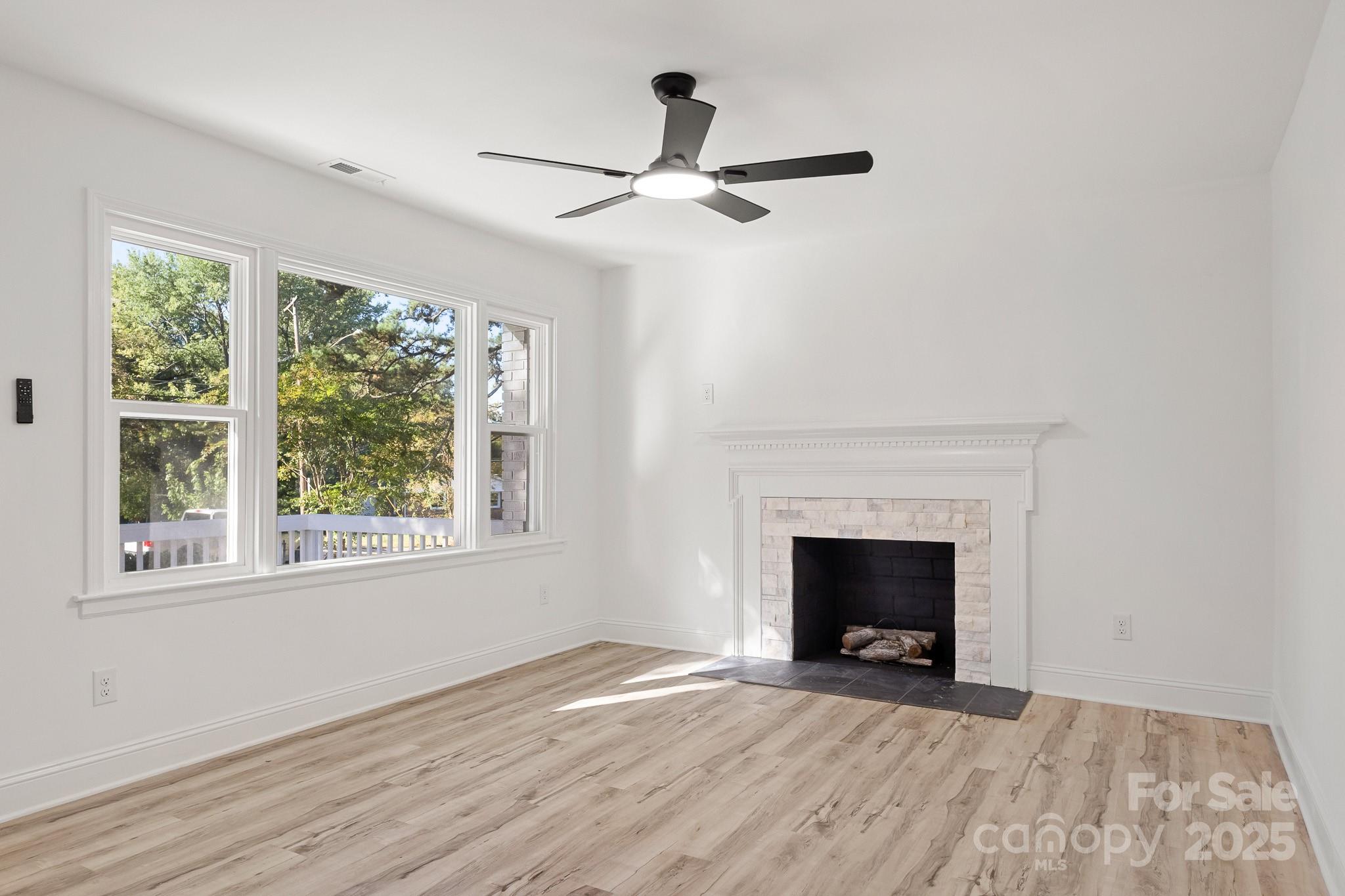 4416 Tillman Road Charlotte, NC 28208 - Photo 3 of 40 Gallery Image 3