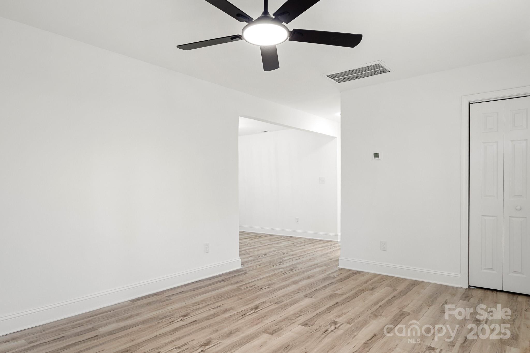 4416 Tillman Road Charlotte, NC 28208 - Photo 5 of 40 Gallery Image 5