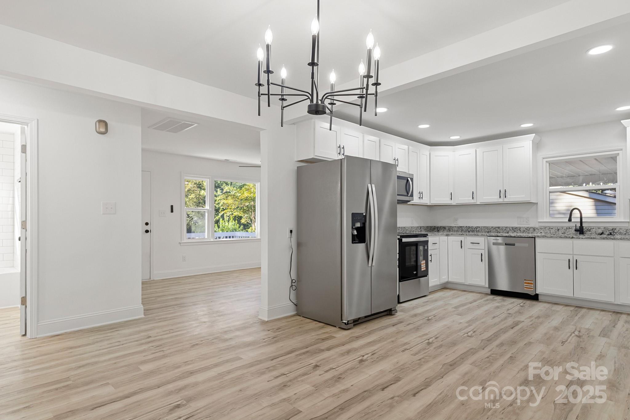 4416 Tillman Road Charlotte, NC 28208 - Photo 7 of 40 Gallery Image 7
