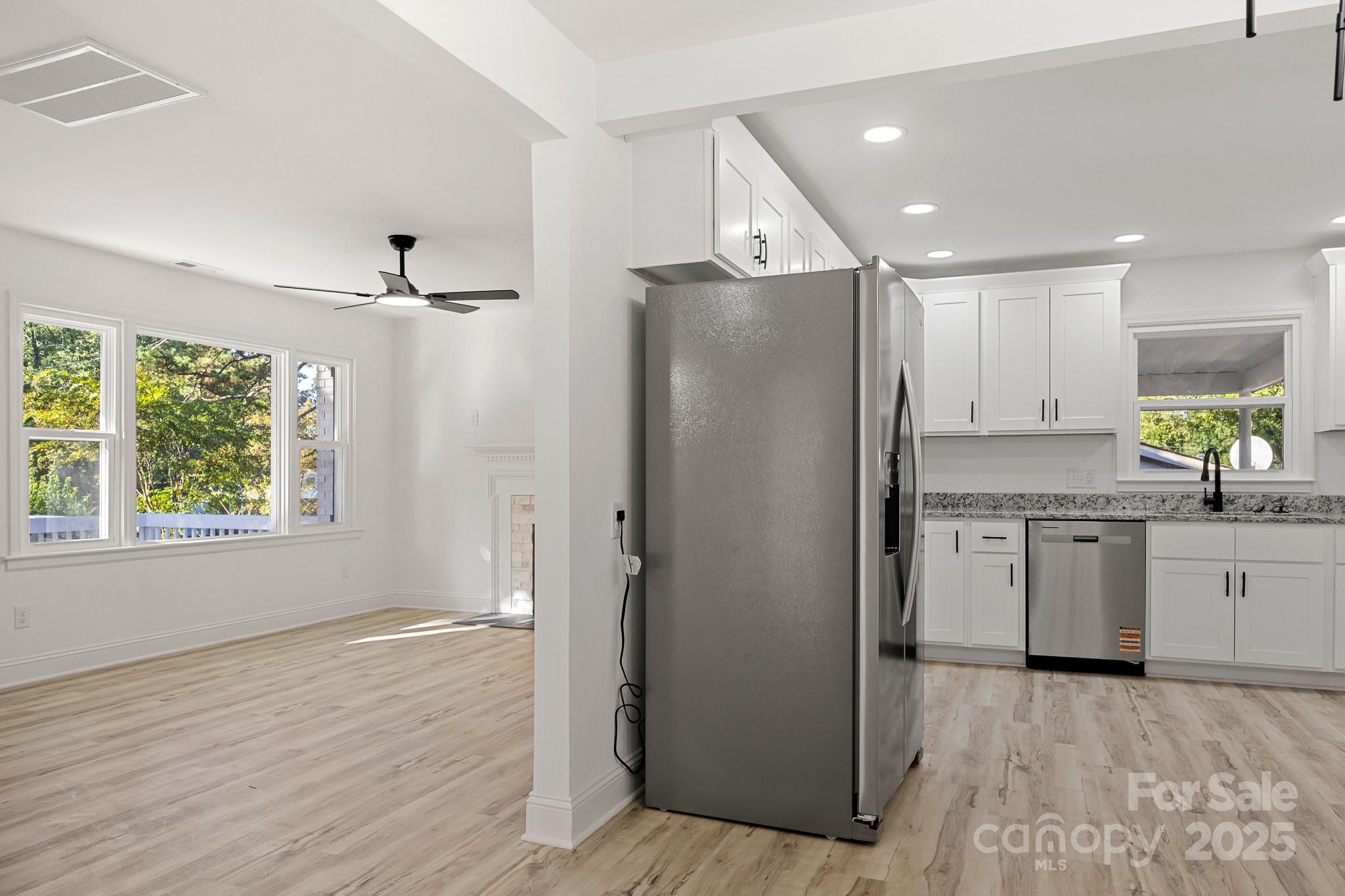 4416 Tillman Road Charlotte, NC 28208 - Photo 8 of 40 Gallery Image 8