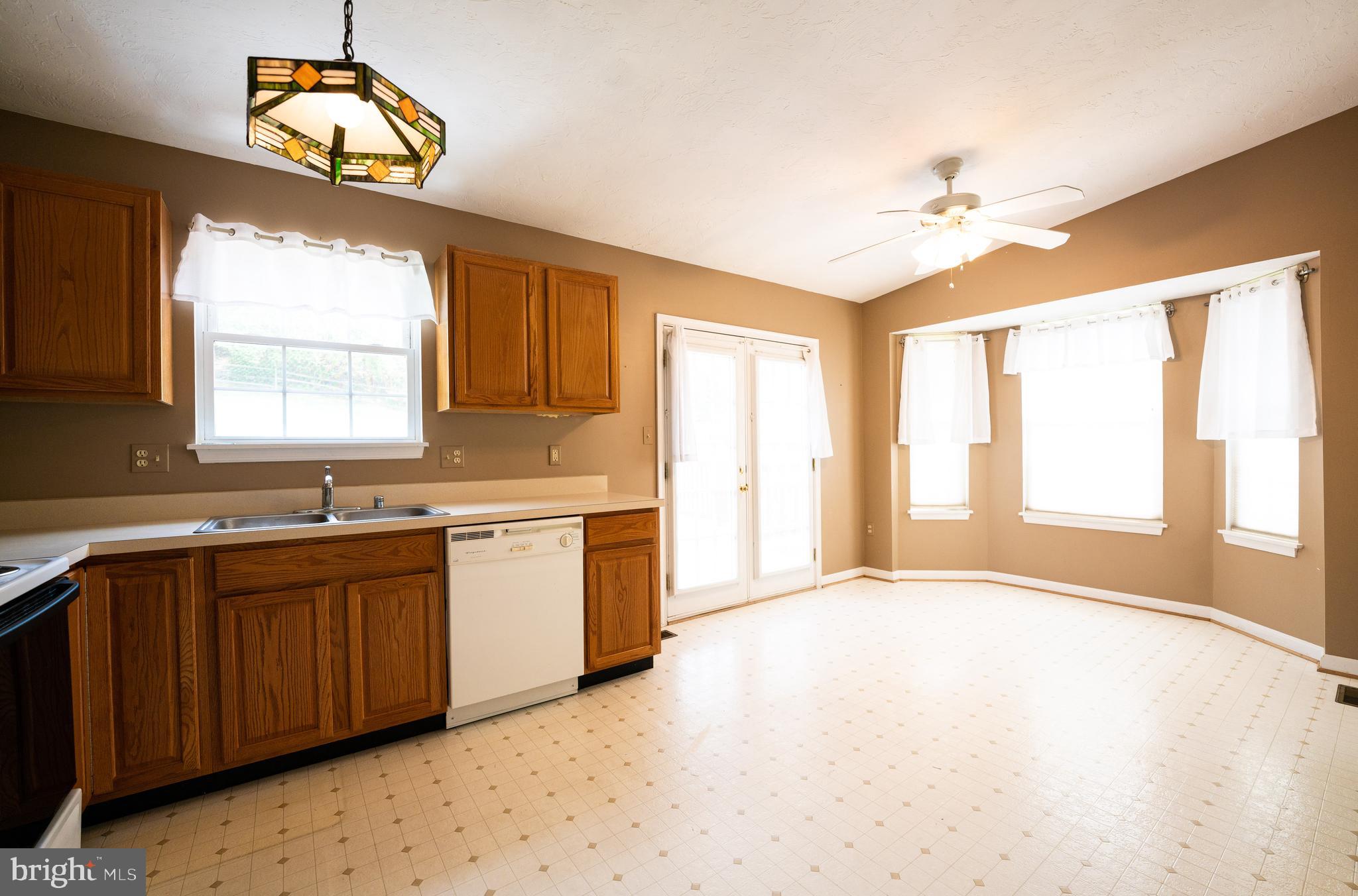 188 Marion Road Westminster, MD 21157 - Photo 19 of 58 eat-in kitchen flooded with natural light