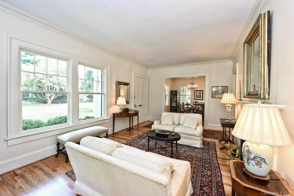 719 Bromley Road Charlotte, NC 28207 - Photo 4 of 24 Gallery Image 4