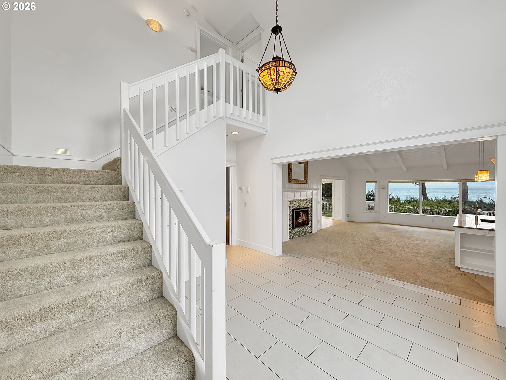 14646 Wollam Road Brookings, OR 97415 - Photo 4 of 48 Entrance/Foyer