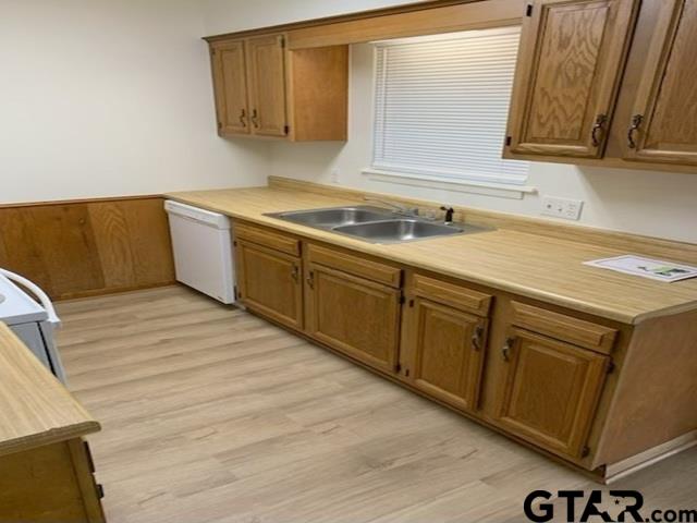 304 Lakeview Street Whitehouse, TX 75791 - Photo 5 of 17 a bathroom with a sink and a mirror