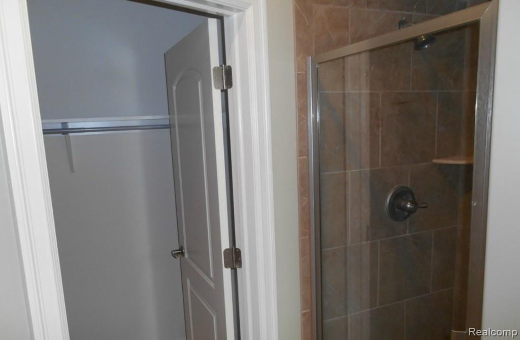 2727 Riverside Drive Trenton, MI 48183 - Photo 18 of 25