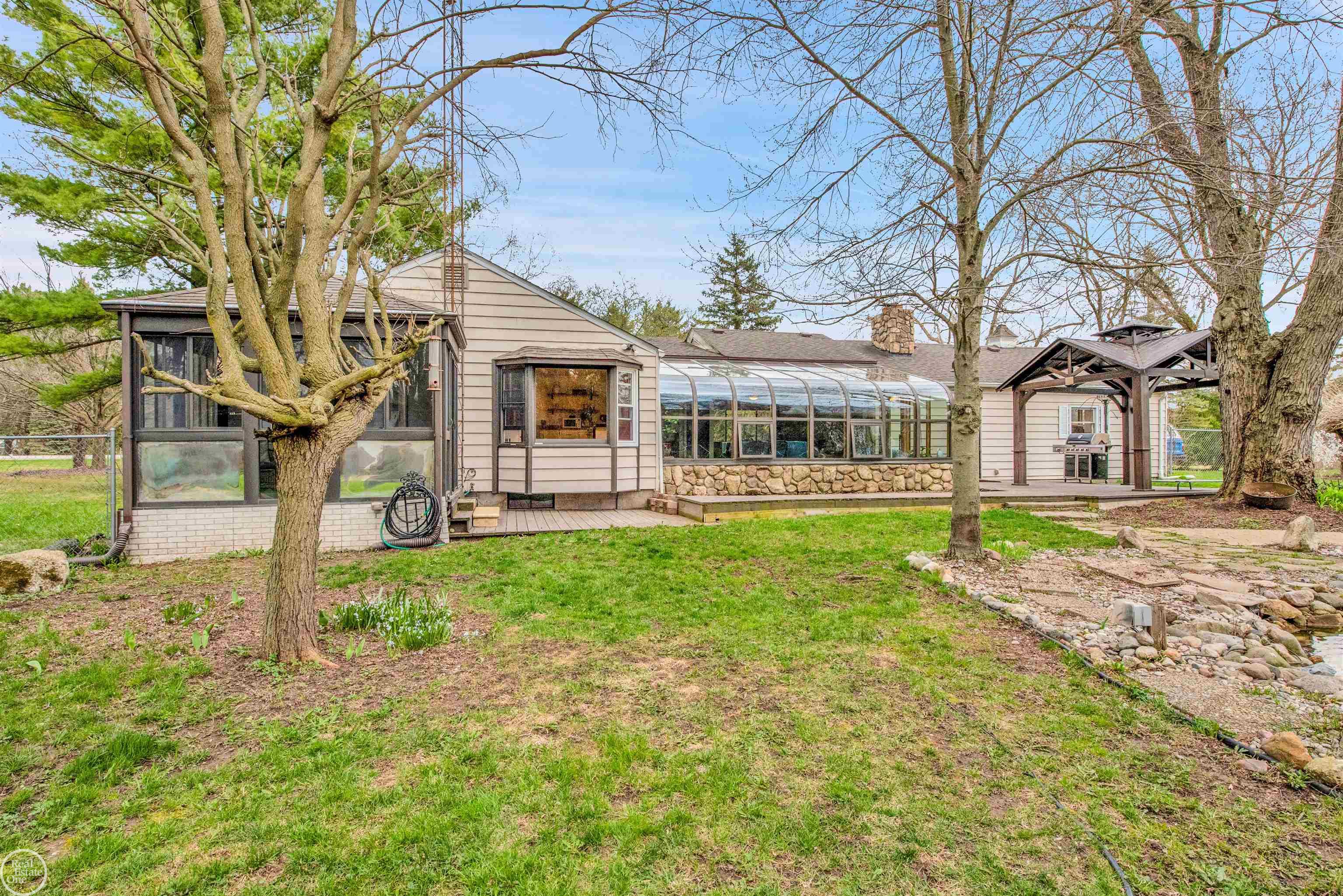 3705 North Road North Street, MI 48049 - Photo 8 of 34 50172525-8c4b99ac-8d4b-44eb-83e2-ac8eb4057b00.JPG