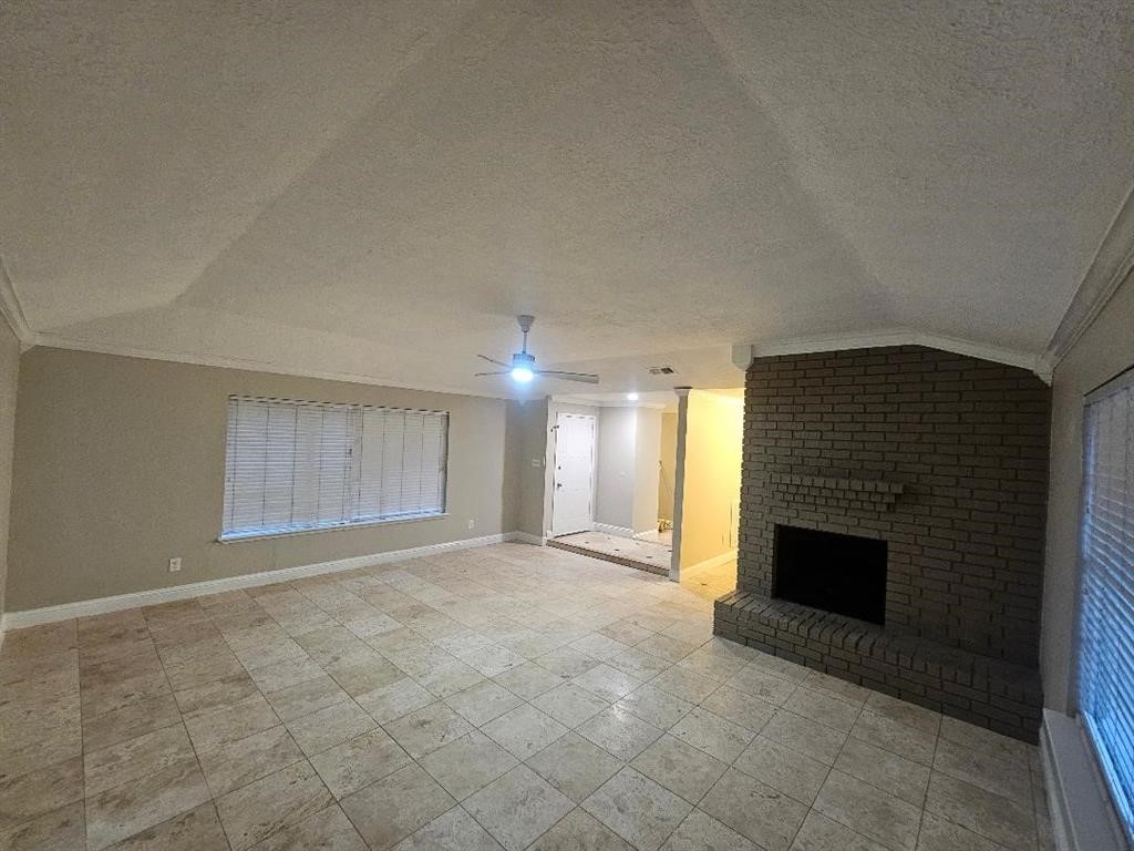 17210 Cutter Way Crosby, TX 77532 - Photo 4 of 10