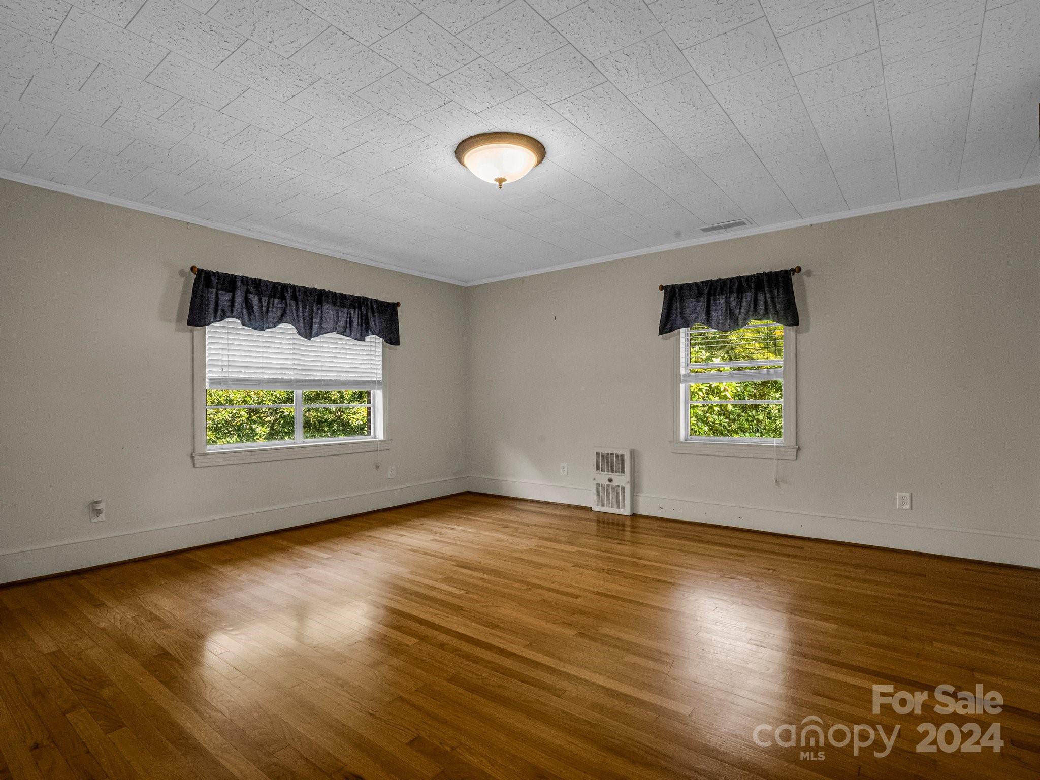 349 North Main Street Rutherfordton, NC 28139 - Photo 14 of 27 an empty room with window