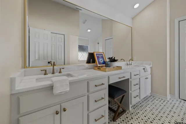 $435,000 | 842 Ashford Court, Tyler, TX 75701