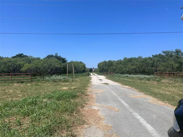 $4,250,000 | 6935 Farm To Market Road 1417, Denison, TX 75020