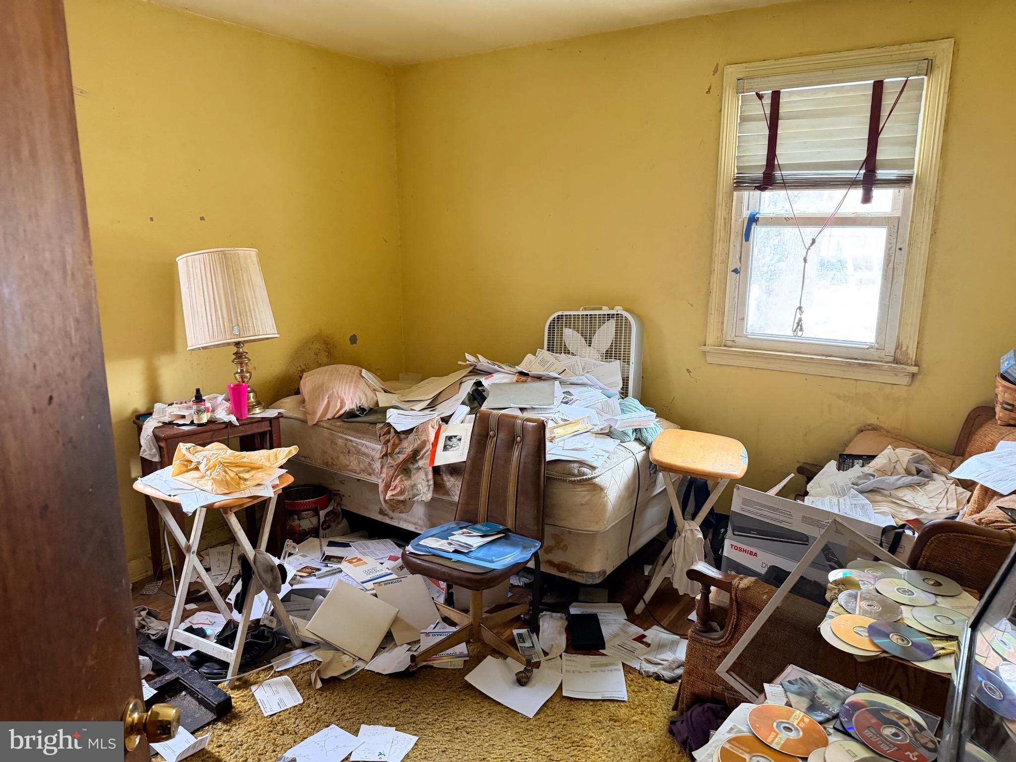 132 Oakdale Road Cherry Hill, NJ 08034 - Photo 10 of 18 a reading room with furniture and a window