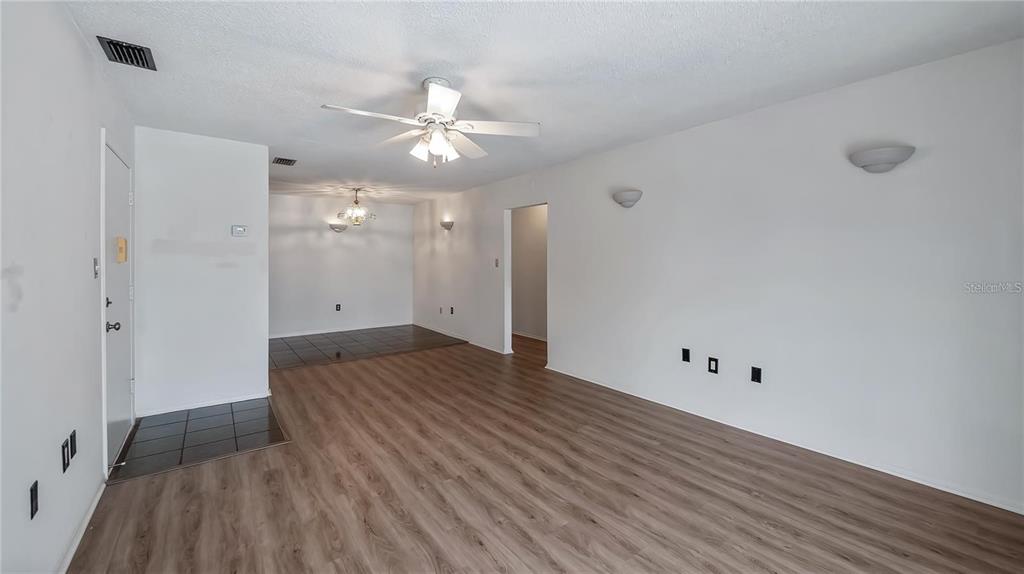 314 Cherokee Court, Unit H Altamonte Springs, FL 32701 - Photo 5 of 19