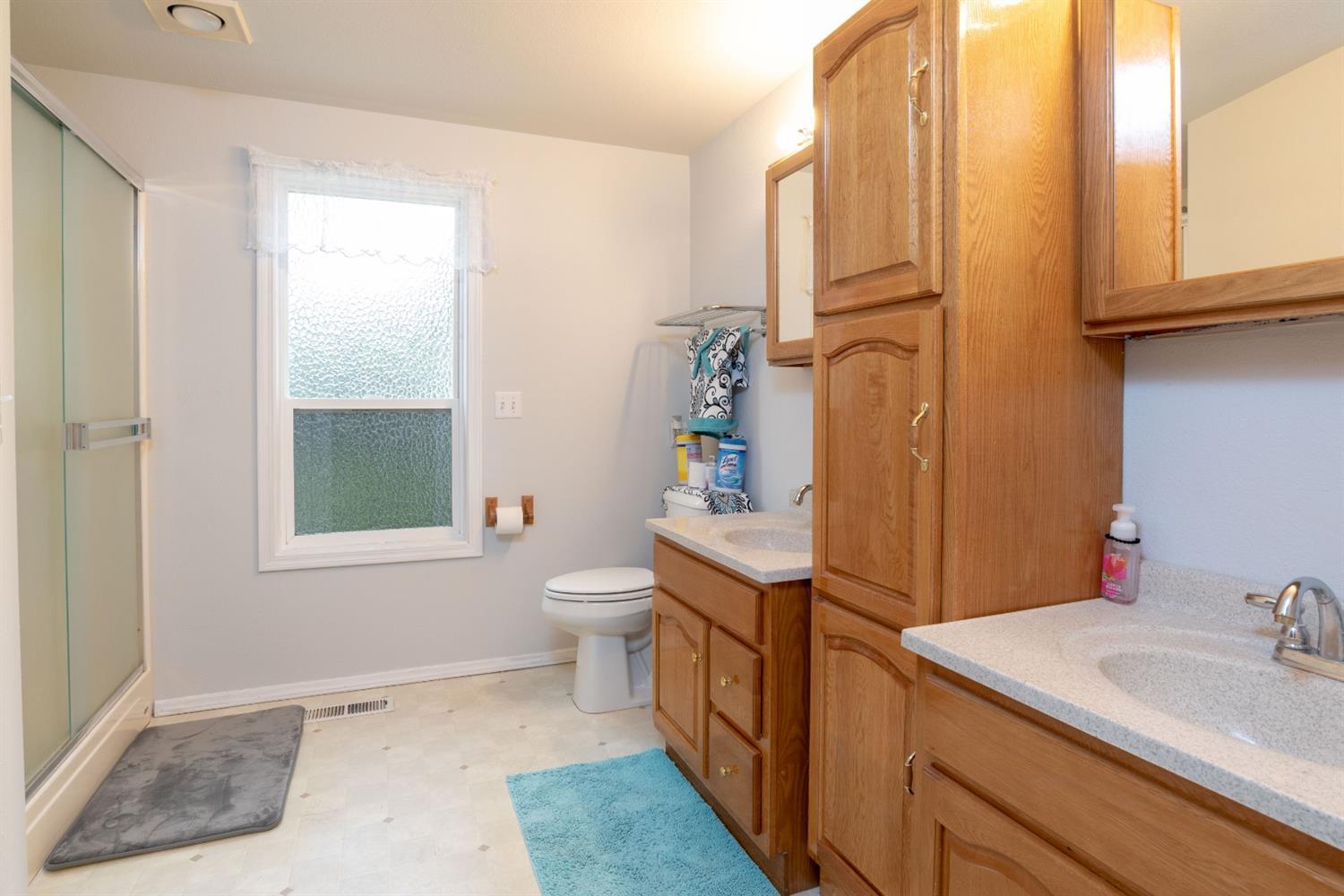 9992 Blackwell Road Central Point, OR 97502 - Photo 18 of 35 Additional Photo