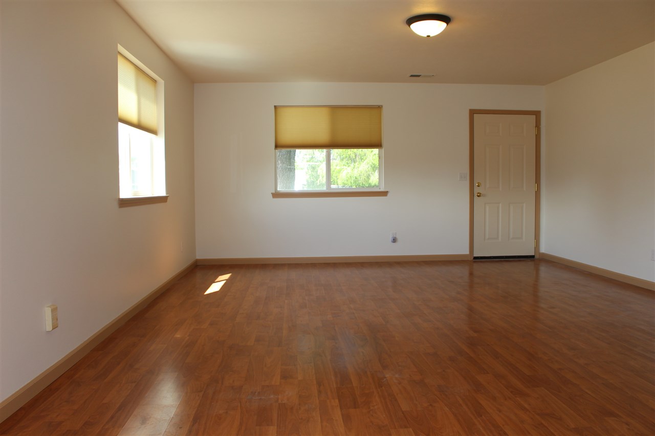 922 North Mamer Road Spokane Valley, WA 99216 - Photo 3 of 13