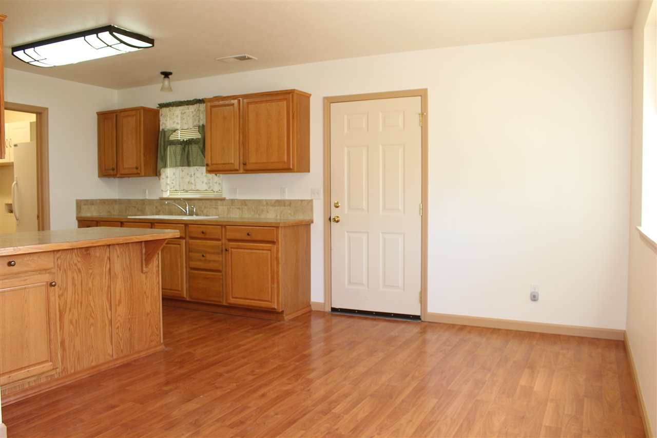 922 North Mamer Road Spokane Valley, WA 99216 - Photo 4 of 13