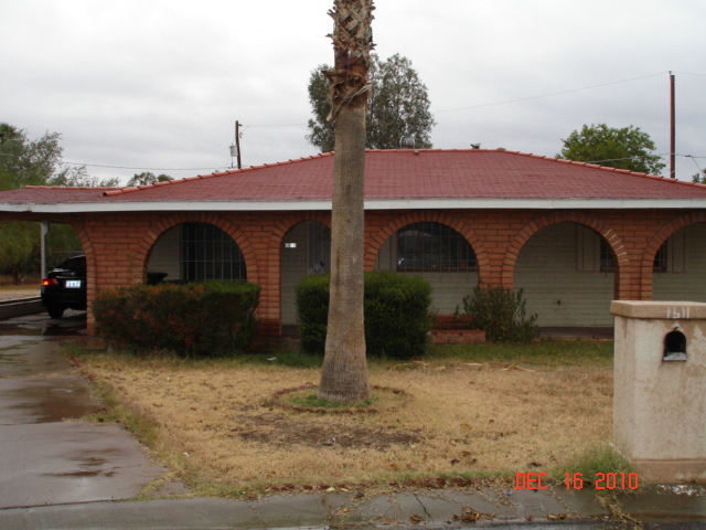 1611 East Pecan Road Phoenix, AZ 85040 - Photo 2 of 7 Front #2