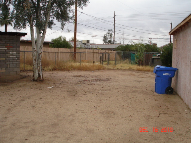 1611 East Pecan Road Phoenix, AZ 85040 - Photo 3 of 7 Large lot