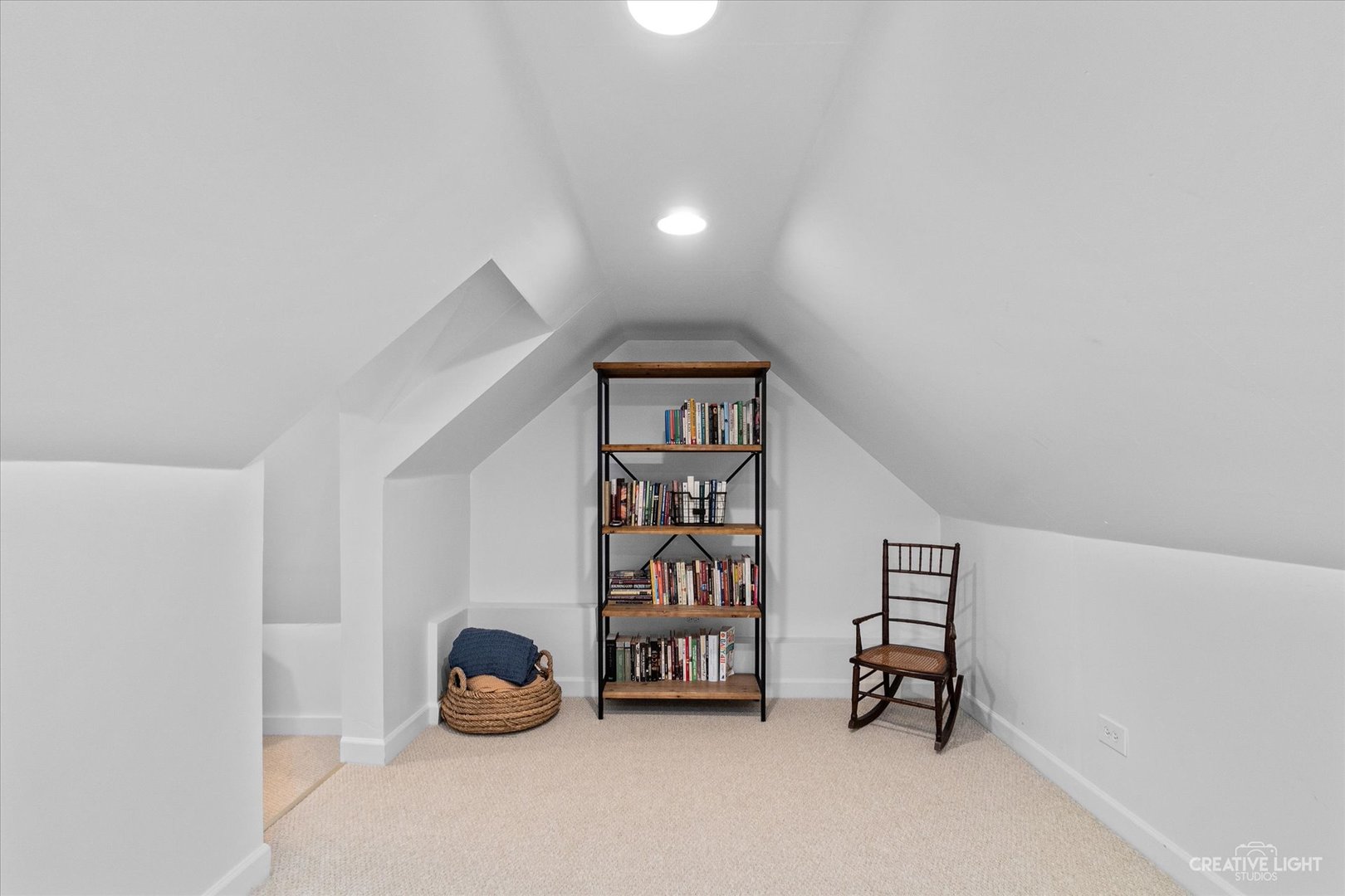 167 Crest Road Glen Ellyn, IL 60137 - Photo 36 of 43 Gallery Image 36