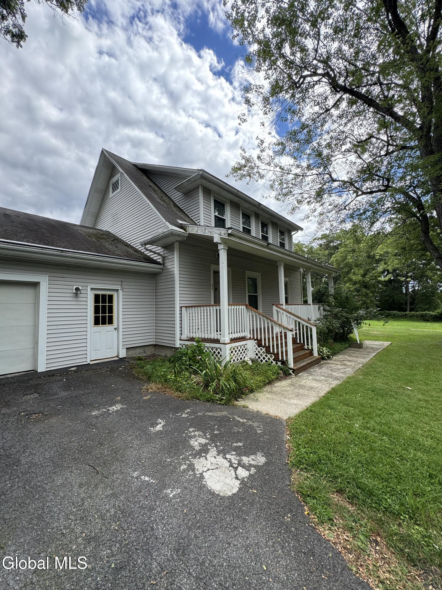 44 Apple Meadow Road Greenport, NY 12534 - Photo 2 of 37 Front