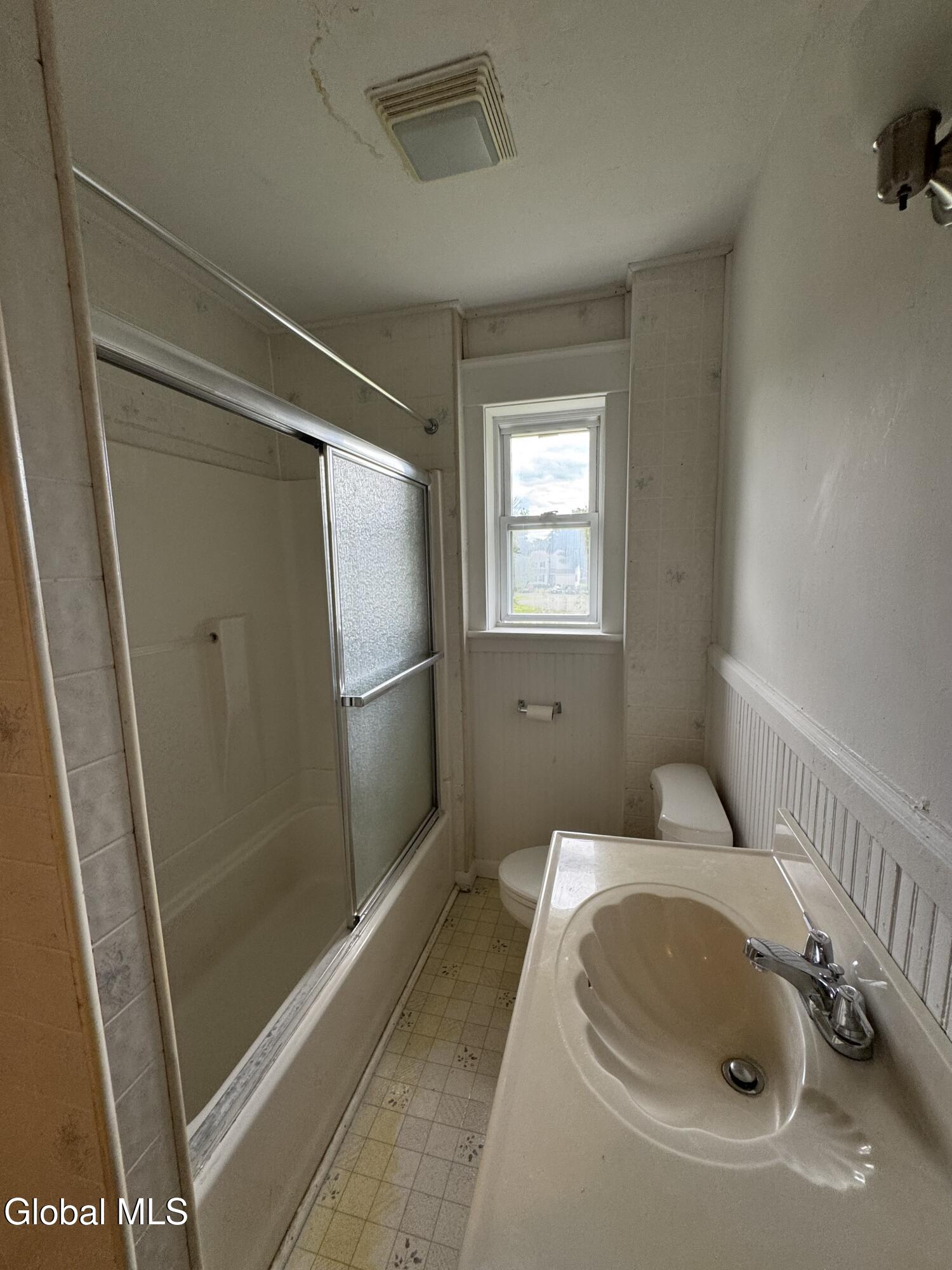 44 Apple Meadow Road Greenport, NY 12534 - Photo 34 of 37 Bath 2
