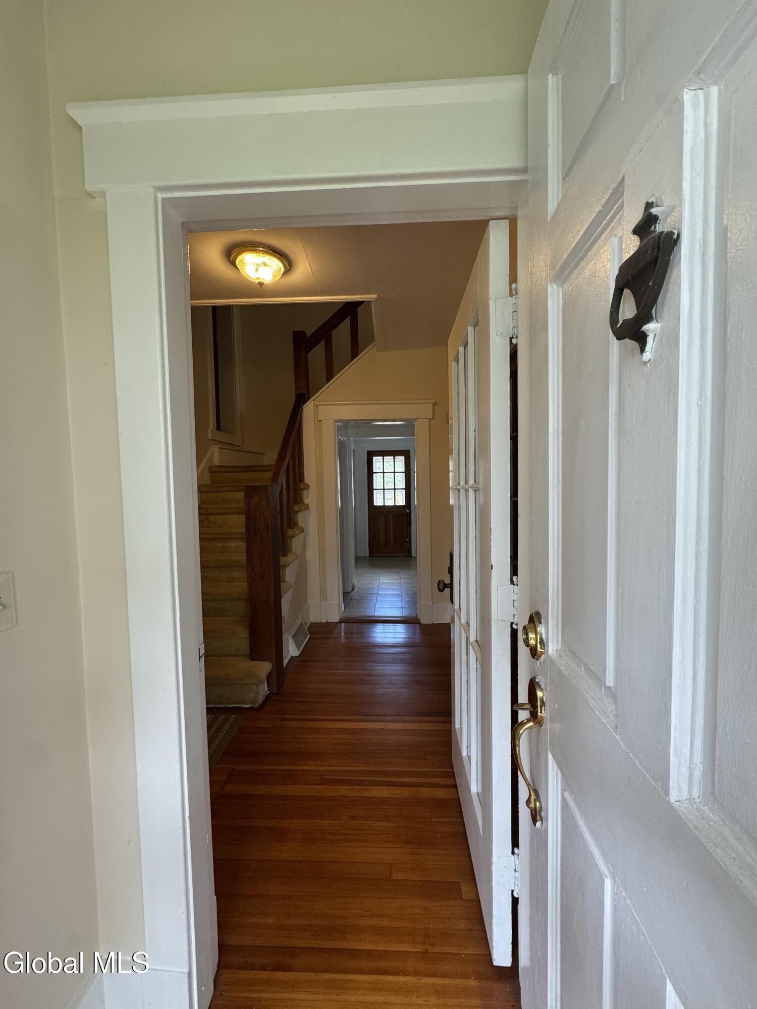 44 Apple Meadow Road Greenport, NY 12534 - Photo 6 of 37 Entrance