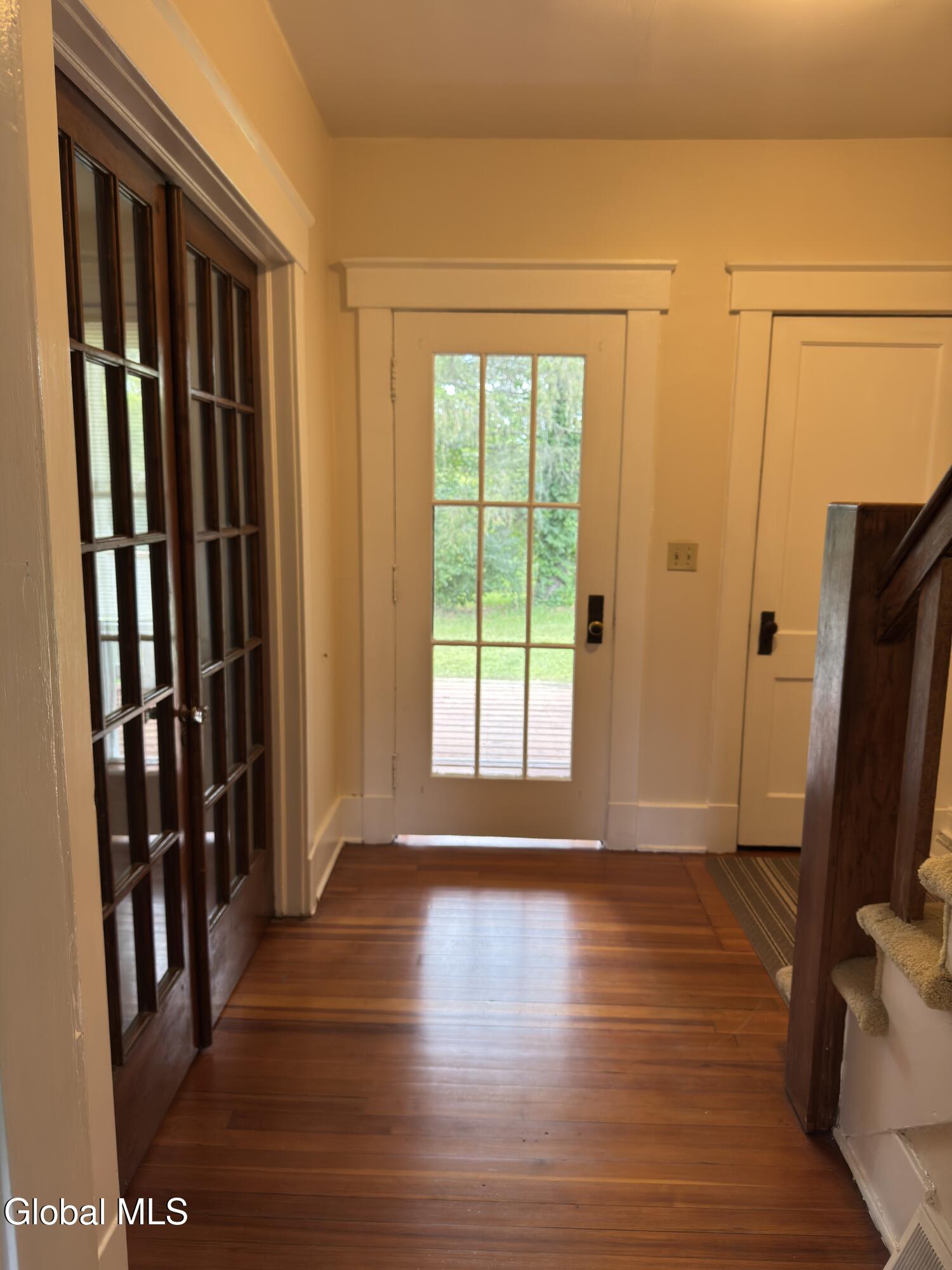 44 Apple Meadow Road Greenport, NY 12534 - Photo 8 of 37 Entrance way