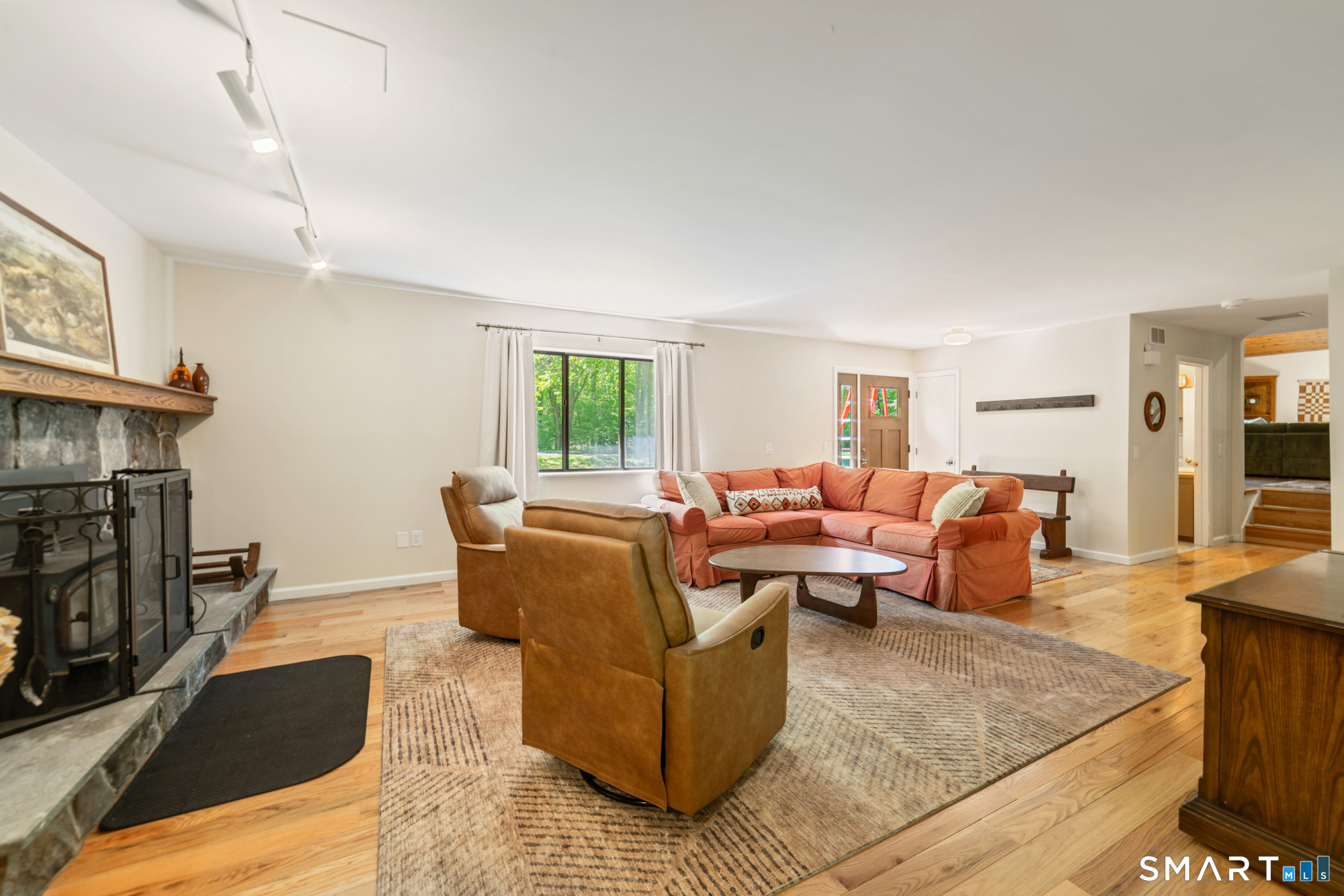 6 Arapaho Road Brookfield, CT 06804 - Photo 17 of 40