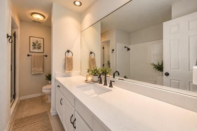 68 Legend Road Benbrook, TX 76132 - Photo 7 of 40 Gallery Image 7