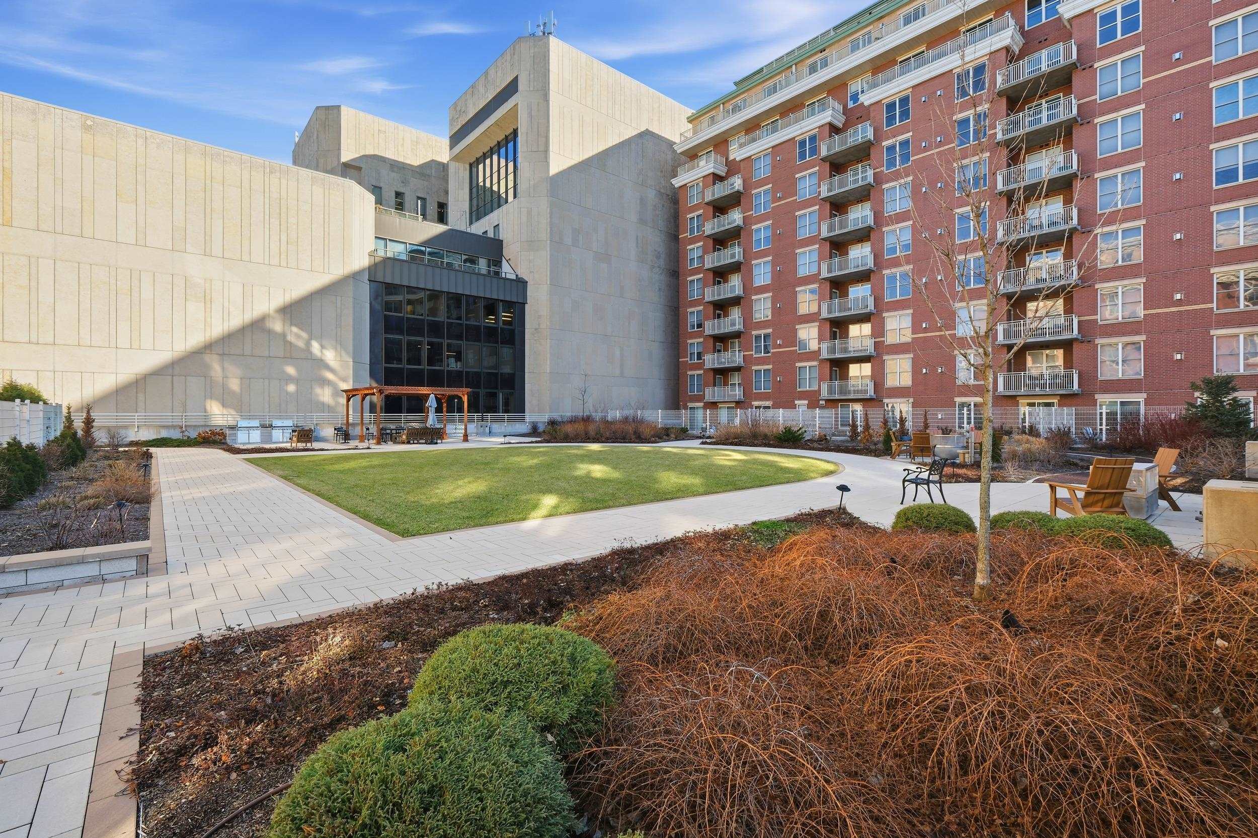 333 West Mifflin Street, Unit 2130 Madison, WI 53703 - Photo 34 of 42