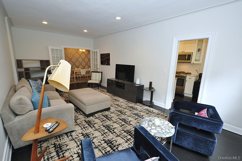 143 Garth Road, Unit 4N Scarsdale, NY 10583 - Photo 8 of 45