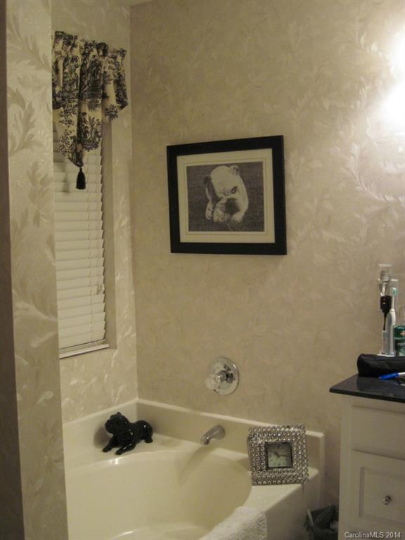 8200 Hunley Ridge Road Matthews, NC 28104 - Photo 14 of 17 Gallery Image 14