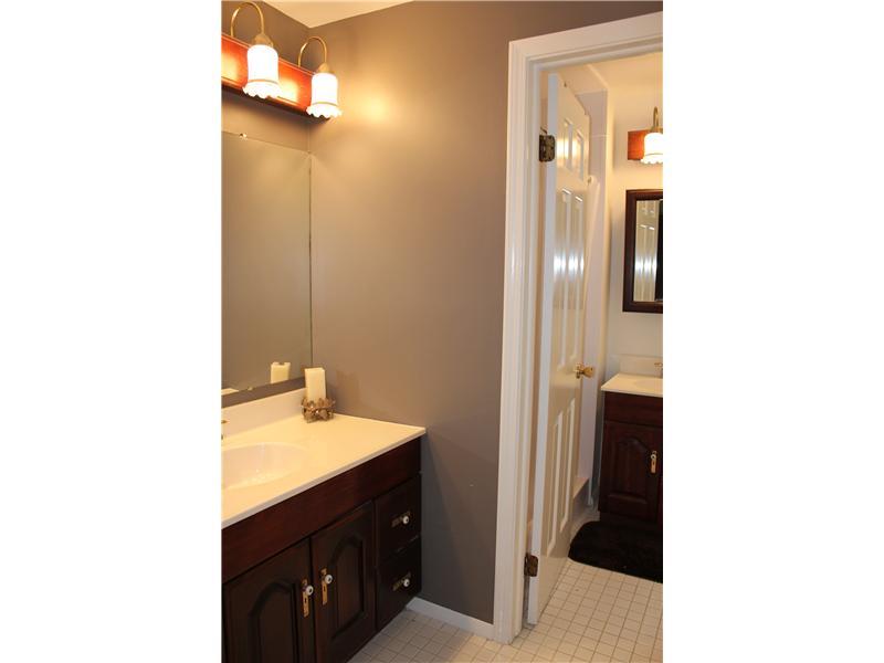 144 Ridgeview Drive Beaver, PA 15009 - Photo 18 of 25 Master Bath/Spa.