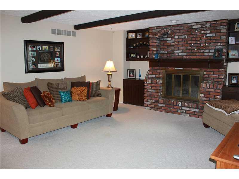 144 Ridgeview Drive Beaver, PA 15009 - Photo 6 of 25 Family Room.
