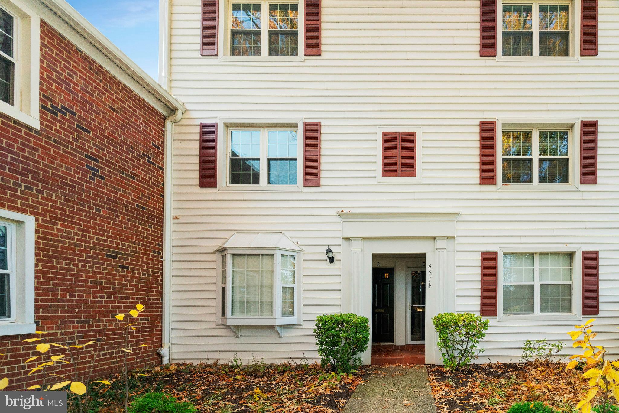 4614 28th Road South, Unit B Arlington, VA 22206 - Photo 2 of 27 a view of a house with potted plants