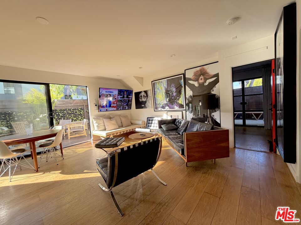 1001 Main Street Venice, CA 90291 - Photo 3 of 65