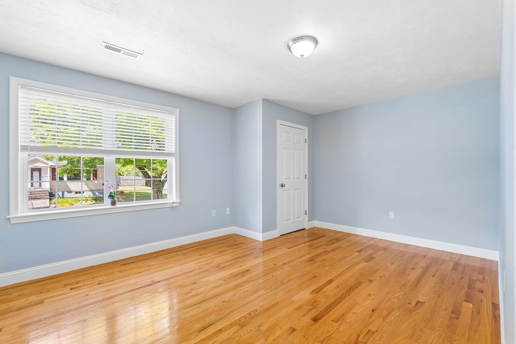 71 Hillcrest Road Marlborough, MA 01752 - Photo 18 of 40 Gallery Image 18