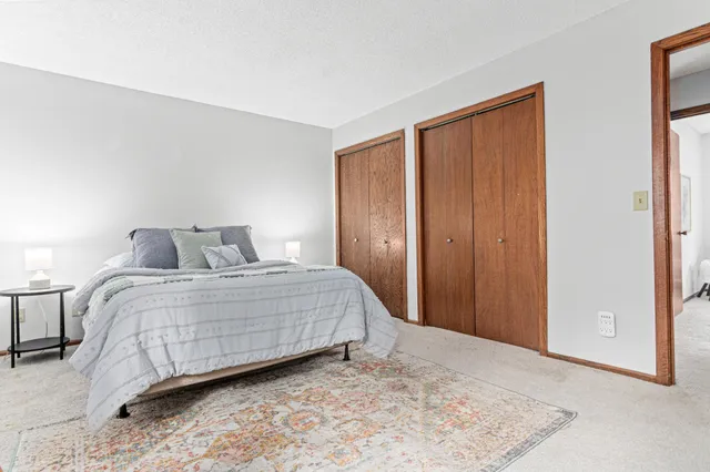 $385,000 | 2400 East 125th Street, Burnsville, MN 55337