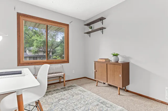 $385,000 | 2400 East 125th Street, Burnsville, MN 55337