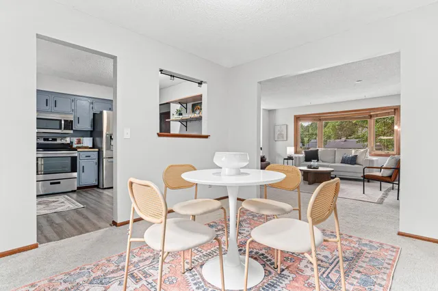 $385,000 | 2400 East 125th Street, Burnsville, MN 55337