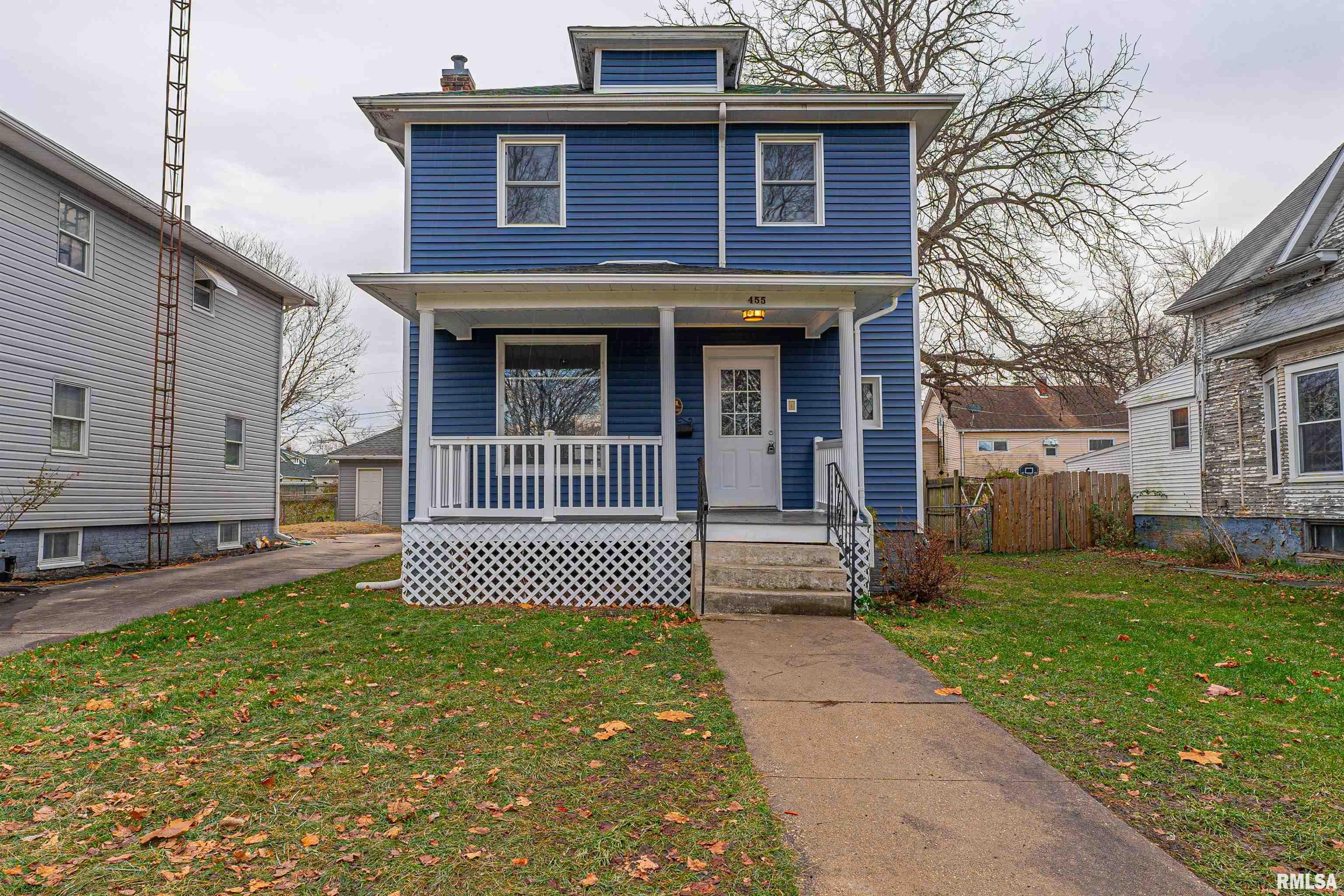 455 8th Street Lincoln, IL 62656 - Photo 1 of 33