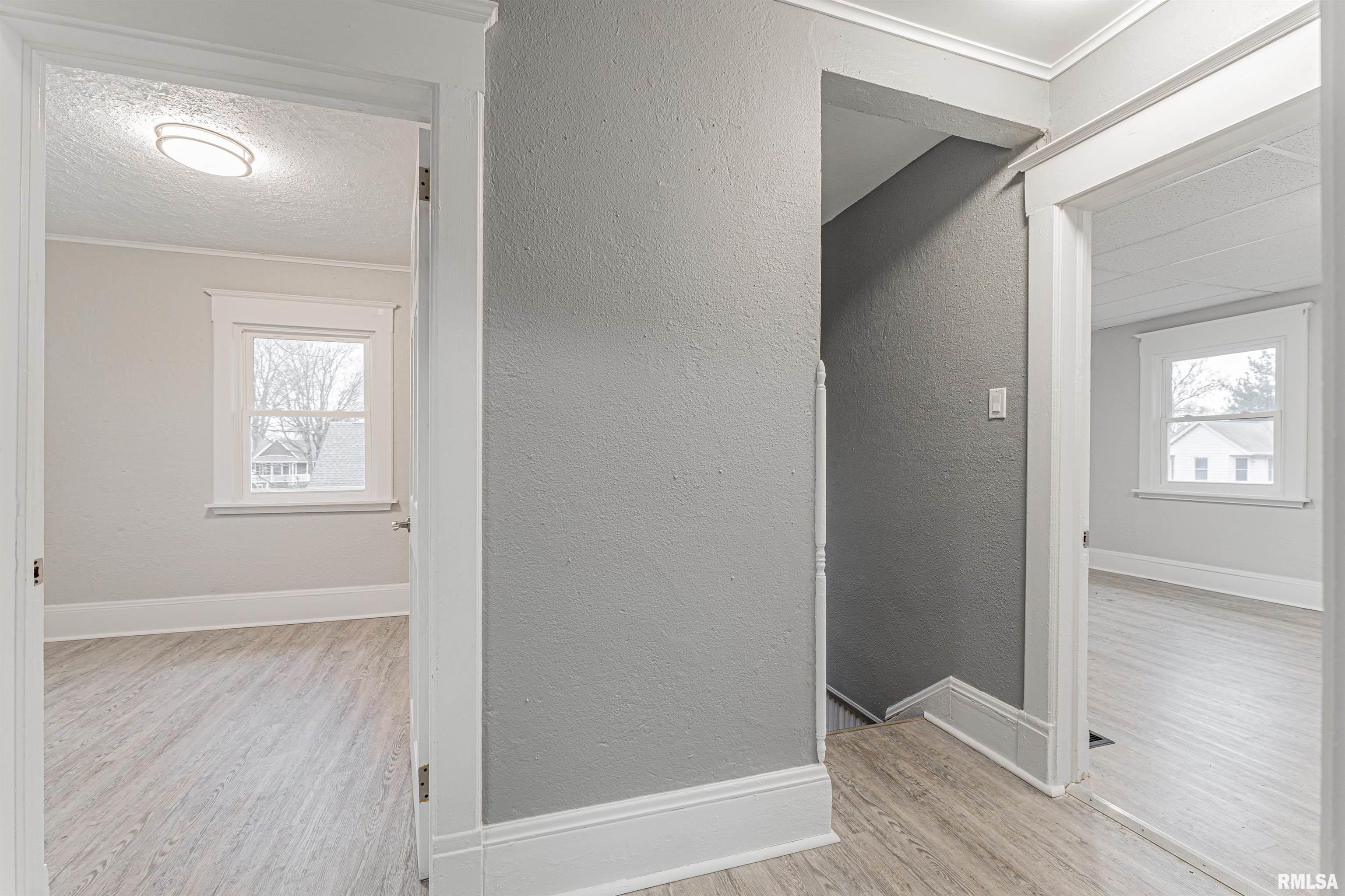 455 8th Street Lincoln, IL 62656 - Photo 13 of 33