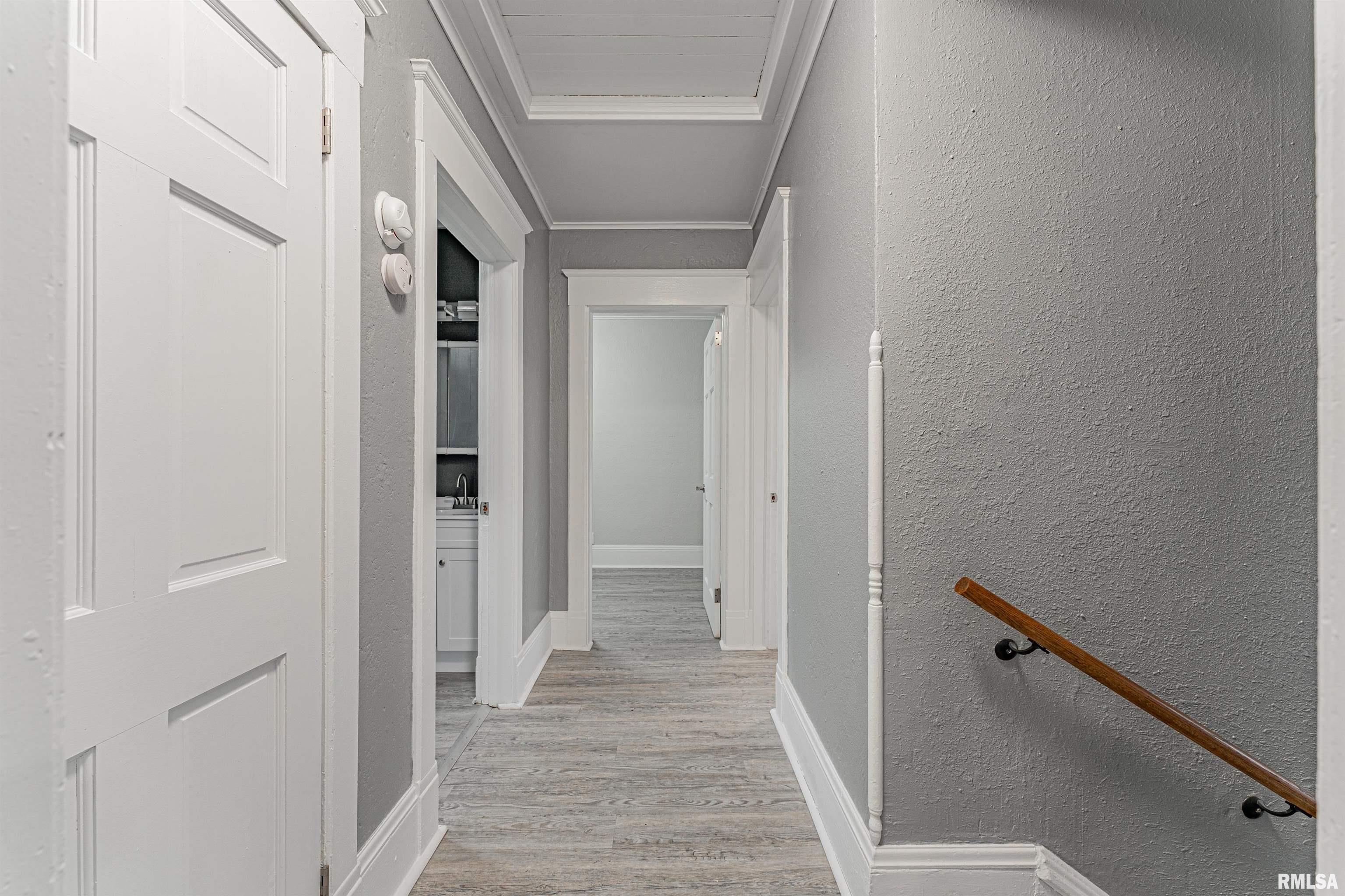 455 8th Street Lincoln, IL 62656 - Photo 18 of 33