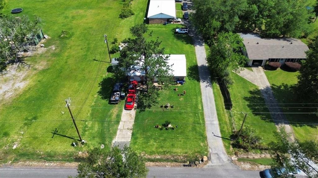 1812 Marlin Road Moss Bluff, LA 70611 - Photo 3 of 22 Gallery Image 3