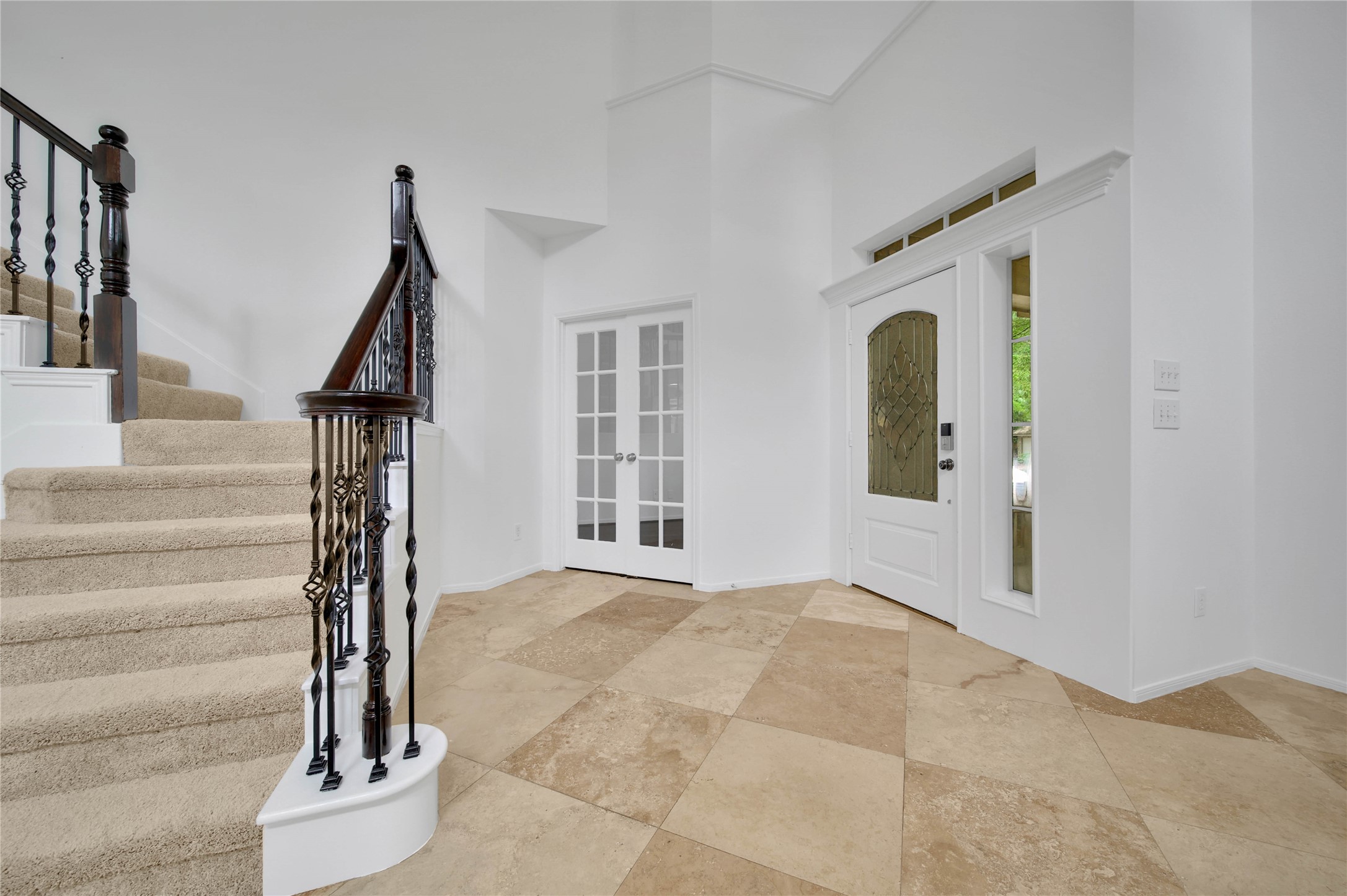 7 Churchdale Place Spring, TX 77382 - Photo 5 of 40 Entry looking towards study