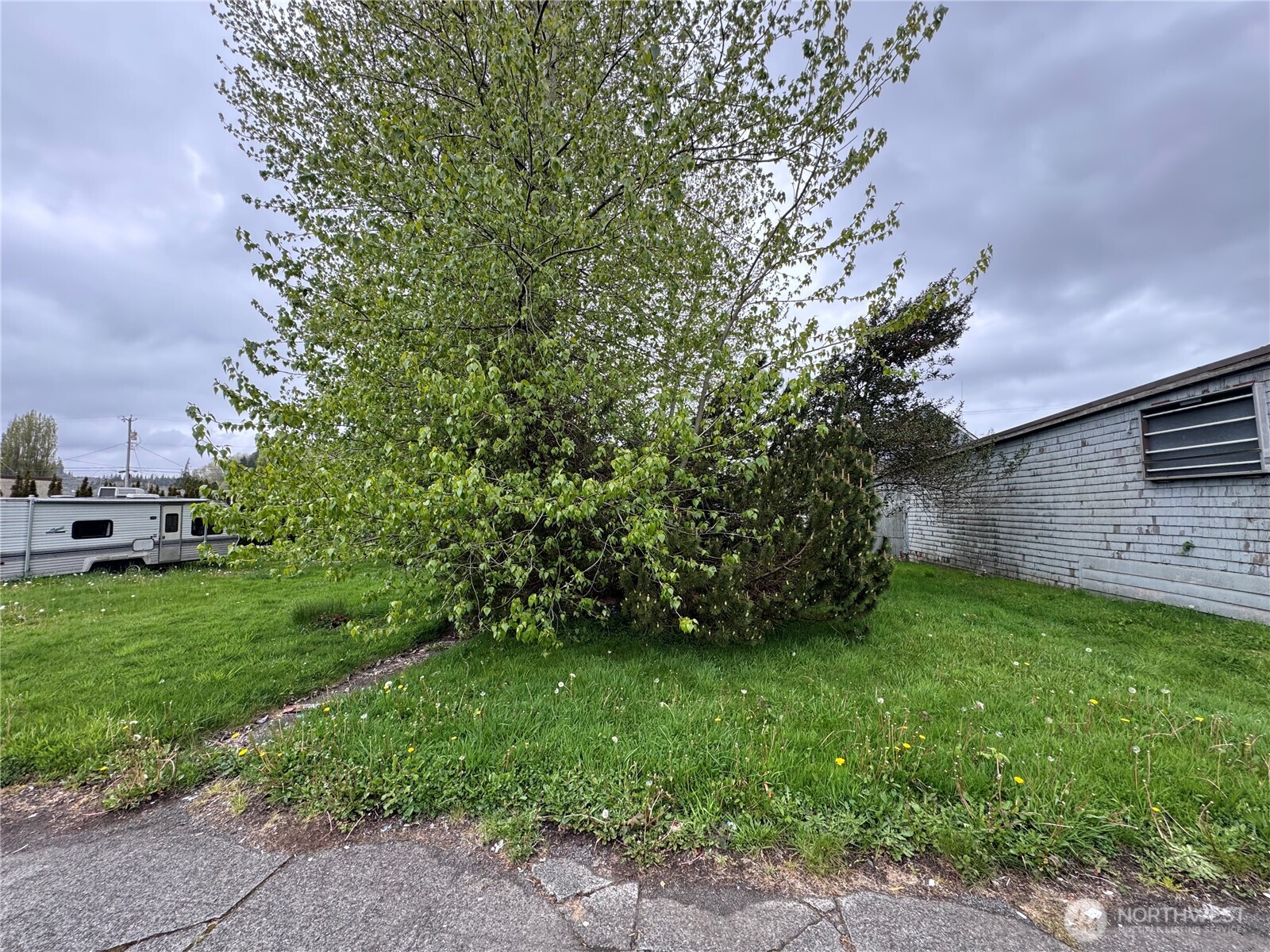 2206 Simpson Avenue Aberdeen, WA 98520 - Photo 3 of 7