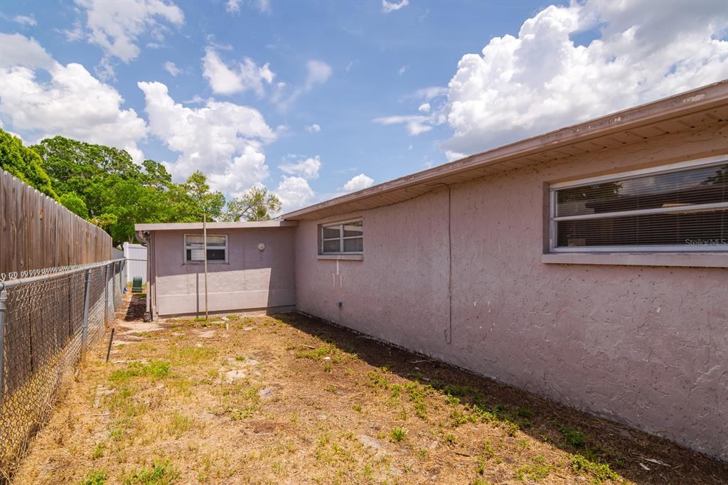 6021 2nd Avenue New Port Richey, FL 34653 - Photo 38 of 44