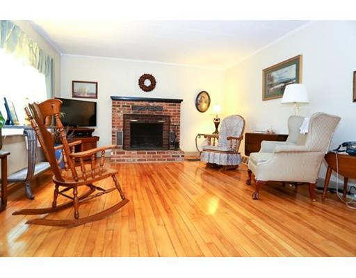 32 Ellis Road Westminster, MA 01473 - Photo 18 of 42 a living room with furniture and a fireplace