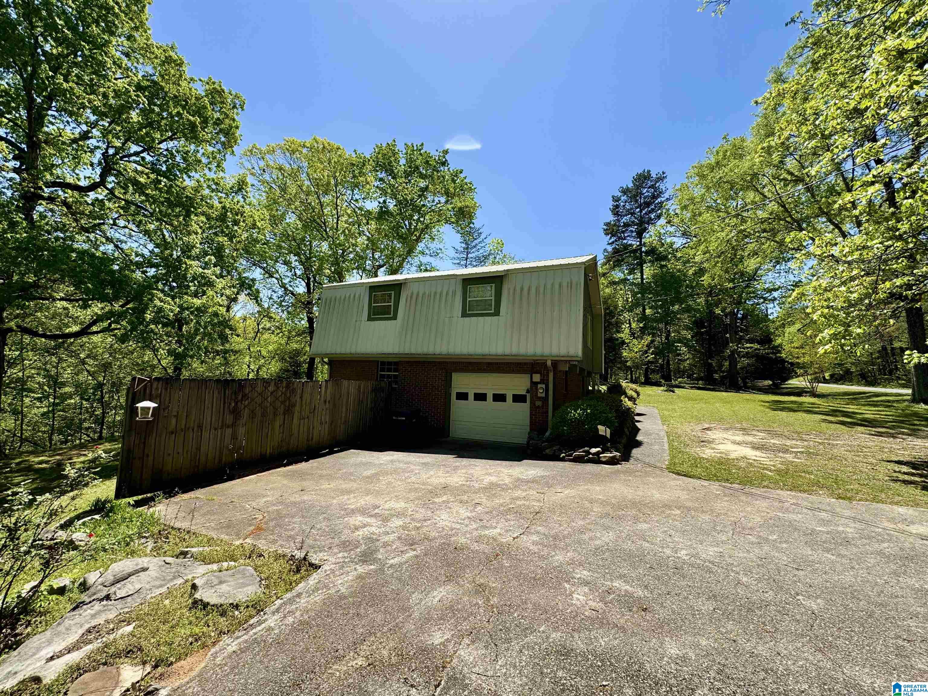 444 Mill Creek Road Warrior, AL 35180 - Photo 5 of 46