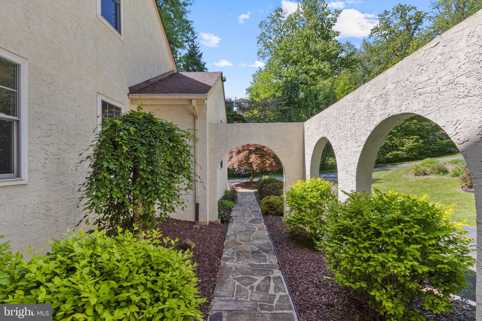 207 Hansell Road Newtown Square, PA 19073 - Photo 3 of 63 Gallery Image 3